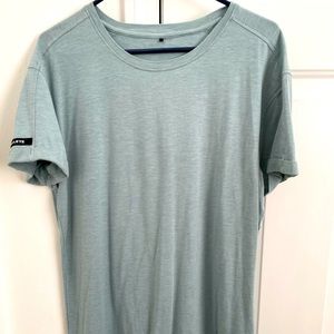 Alphalete rolled sleeve tee size Large